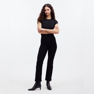 Madewell Women’s Tall Kick Out Crop Jeans NM810 Size 33T In Black Rinse Wash NWT